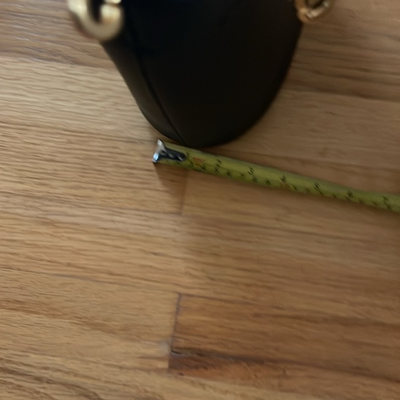 Tory Burch magnet closure bag/cross body - Picture 16 of 17